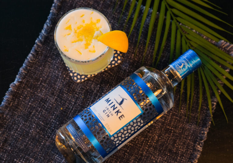 5 cocktails rafraîchissants au gin parfaits pour siroter l'été
