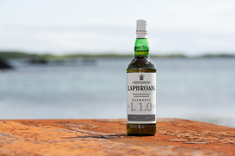 Laphroaig lance la série de whisky Elements

