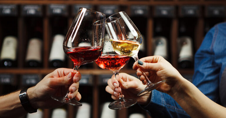Les pays qui produisent le plus de vins rouges et blancs

