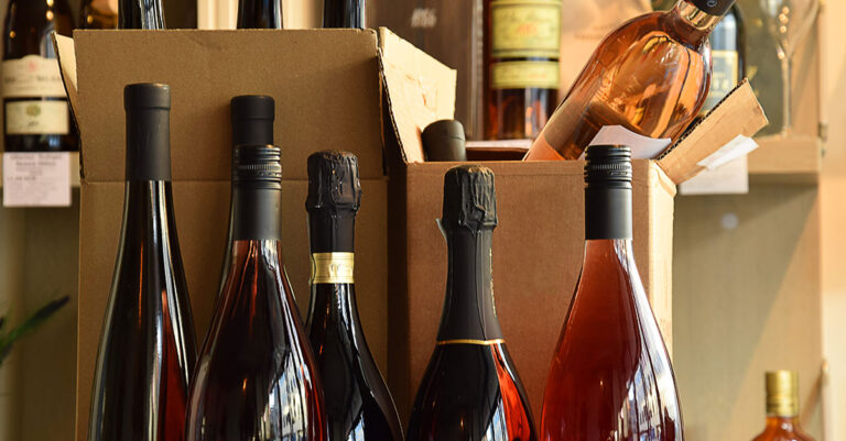 Une enquête a lancé plus de 300 000 $ de Bourgogne disparus dans une installation de stockage de vin de New York

