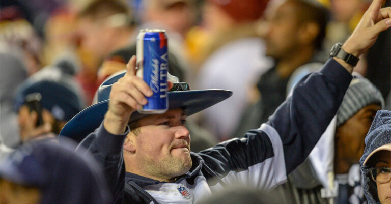Combien vous paierez pour la bière dans chaque stade de la NFL, du moins cher au plus cher

