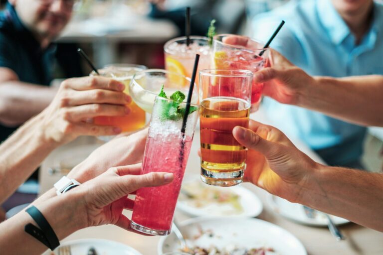 La crise du coût de la vie suscite un accord sans fond sur les boissons
