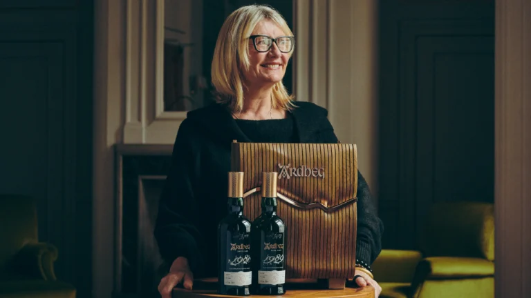 A dram with... Jackie Thomson