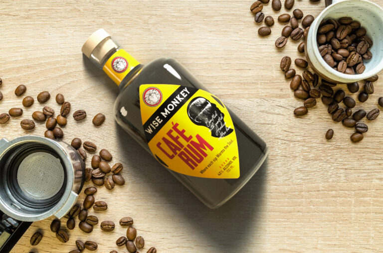 « Une expérience de consommation plus raffinée » : le rhum infusé au café de Wise Monkey promet une touche de Java en termes de douceur
