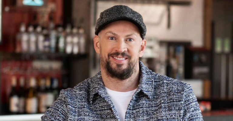 Le PDG de BrewDog, James Watt, démissionne après des années de controverse

