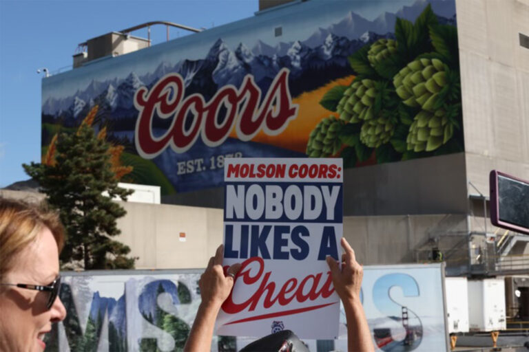 Molson Coors met fin à la grève de 3 mois des Teamsters
