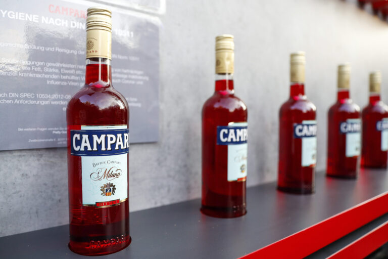 Campari dément les informations faisant état d'une enquête pour fraude fiscale de 5 milliards de dollars
