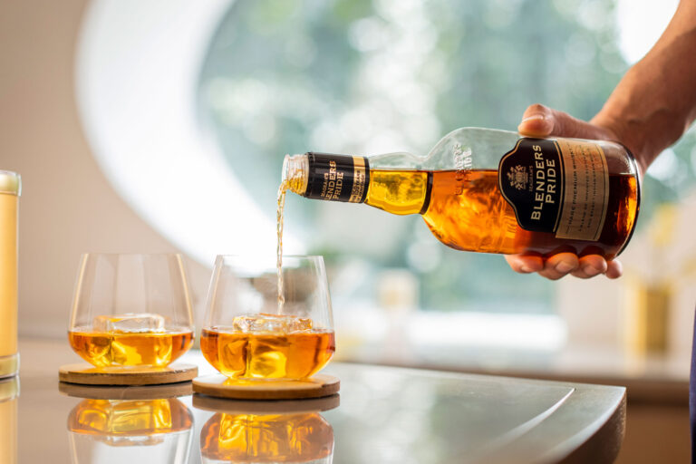 L'Inde réprime la vente d'alcool en interdisant la publicité

