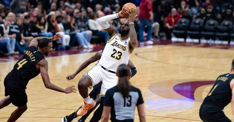LeBron James a célébré son or olympique avec ces vins français convoités

