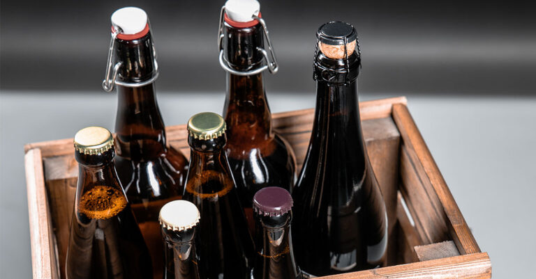 Un nouveau projet de loi autorise les brasseries et distilleries de New York à expédier de la bière directement à la consommation

