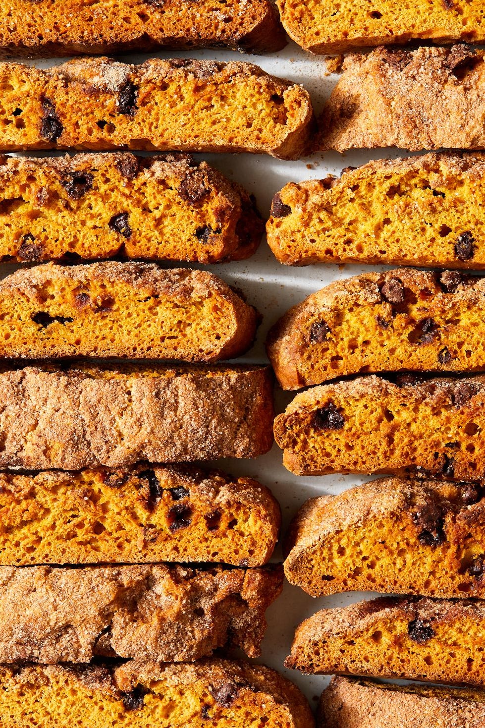 Biscotti aux pépites de chocolat et aux épices de citrouille biscottis aux pépites de chocolat et aux épices de citrouille