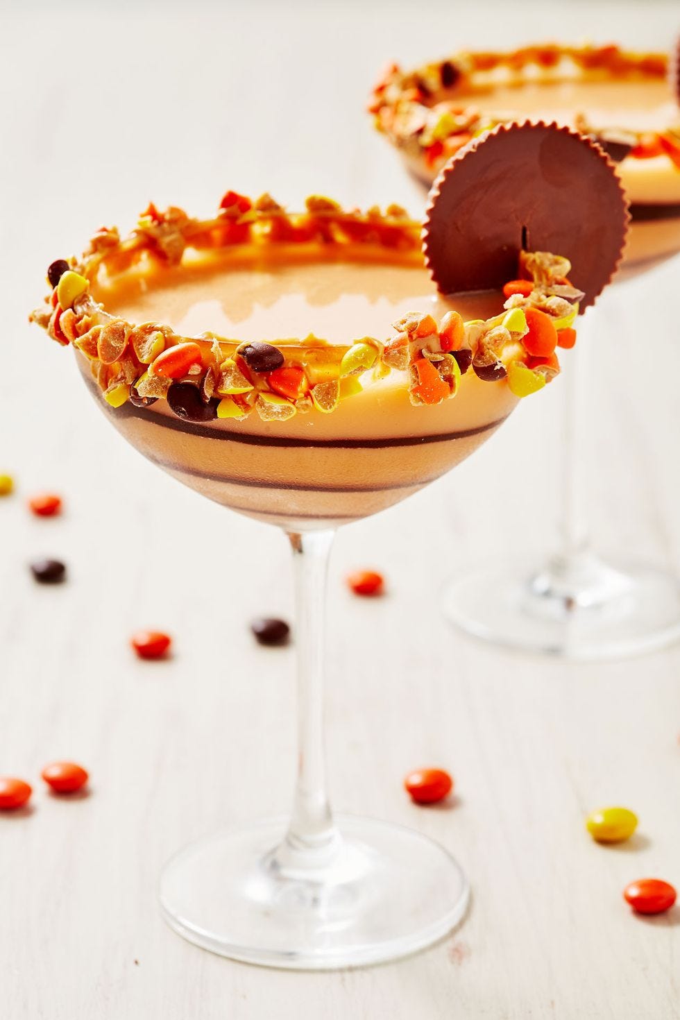 Coupes ivres au beurre de cacahuète - Delish.com tasses de beurre de cacahuète ivres