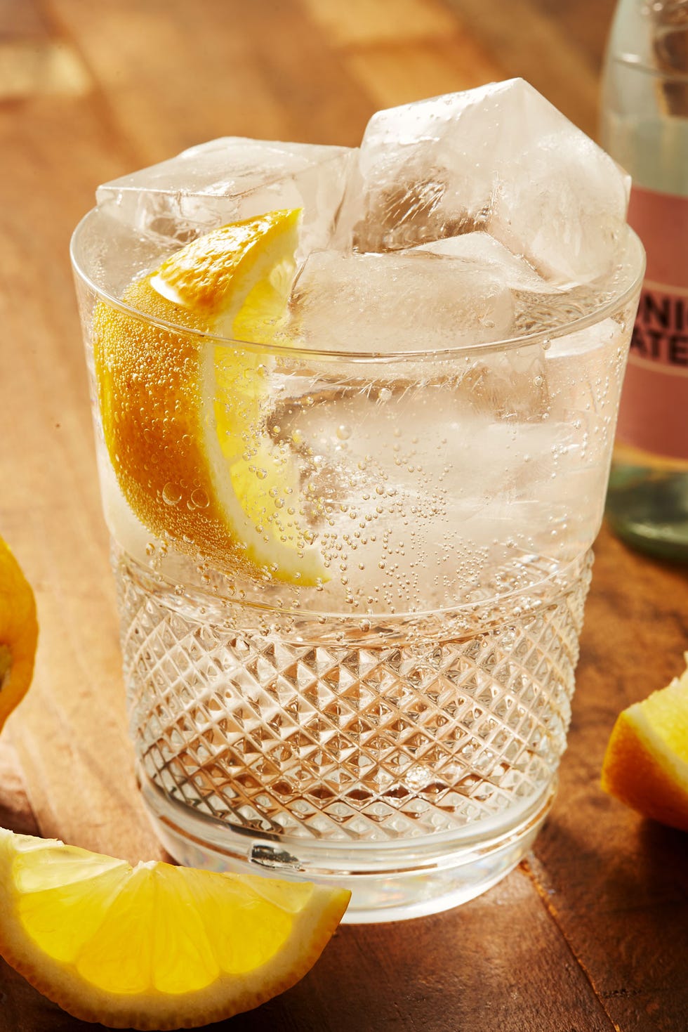 Vodka Tonic - Delish.com vodka tonique
