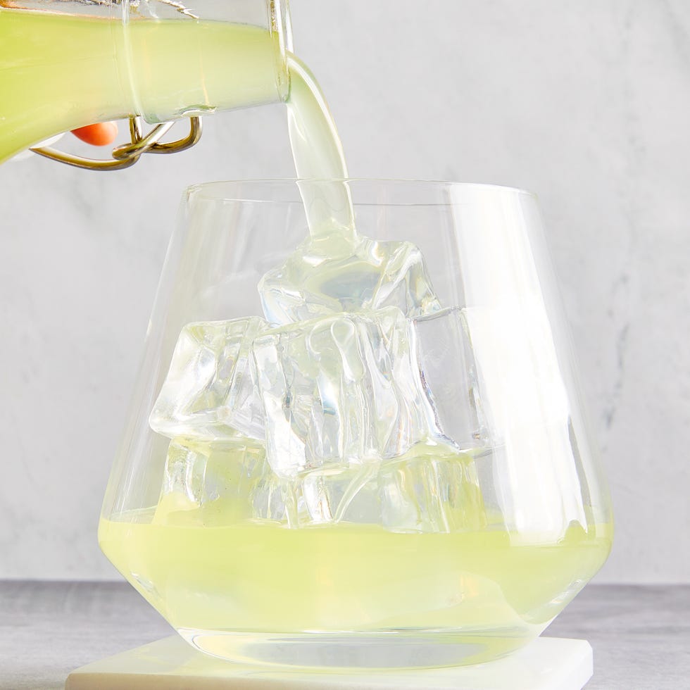 Limoncello spriz limoncello spriz