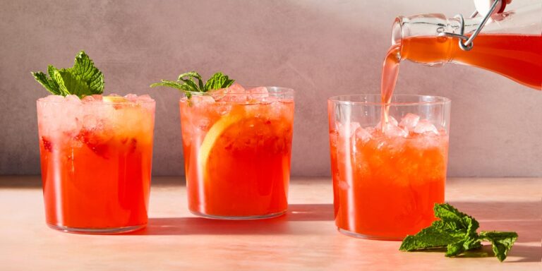 Meilleure recette d'arbuste à la fraise-limonade - Comment faire un arbuste à la fraise-limonade
