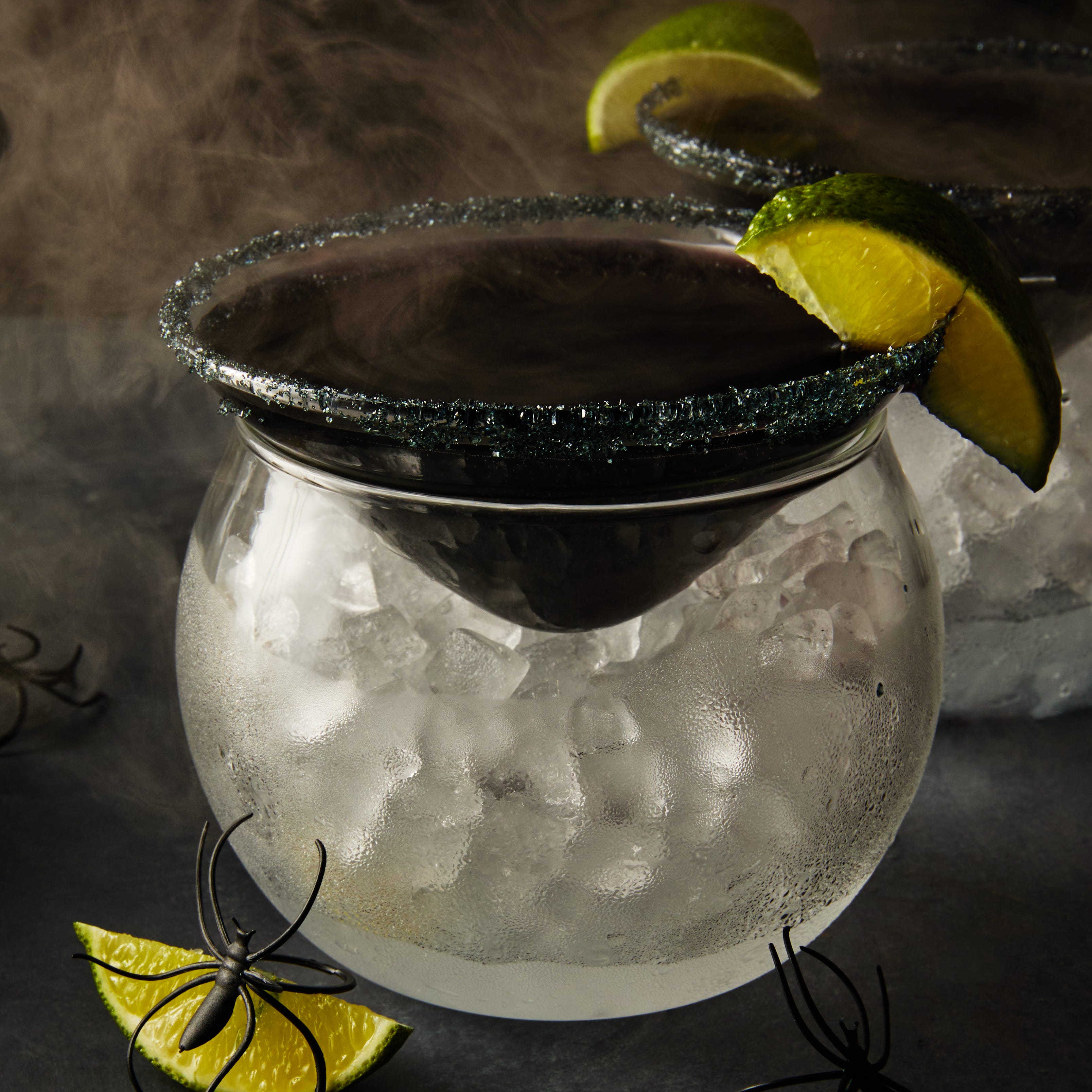 Margaritas de magie noire margaritas de magie noire dans une tasse de glace