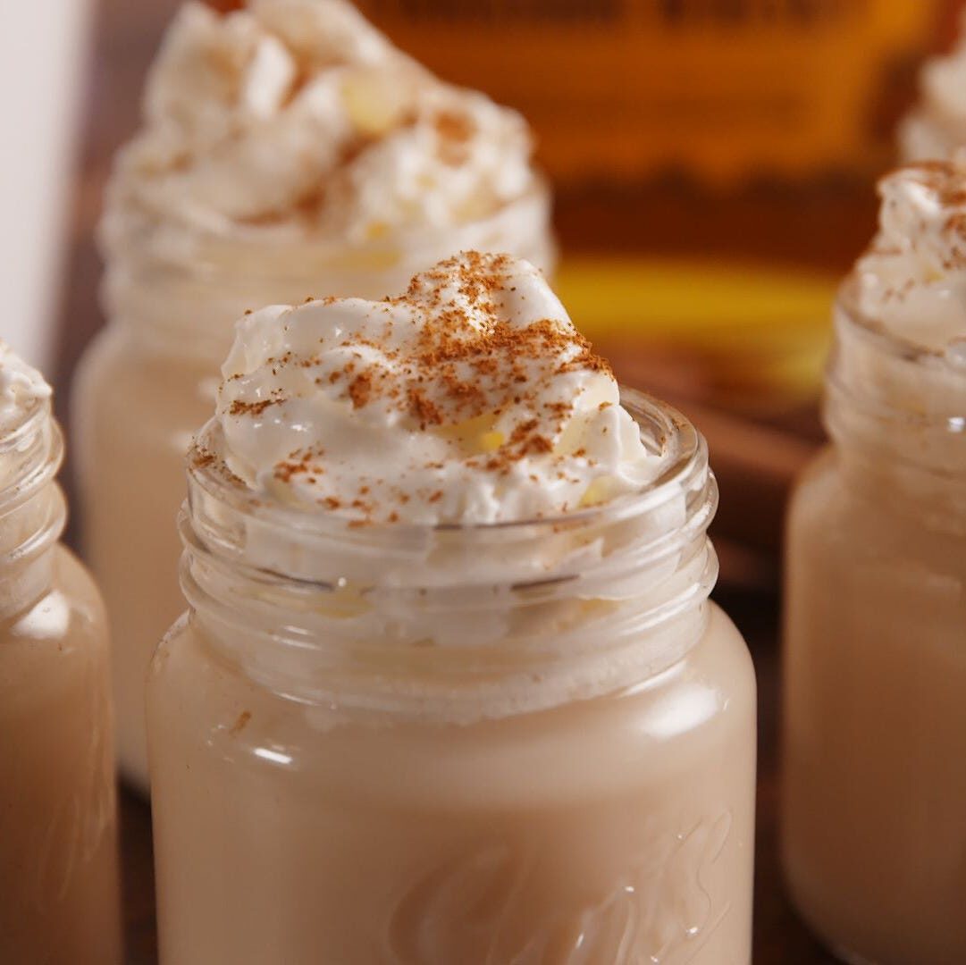 Coups de Snickerdoodle 1510674356-delish-snickerdoodle-shots-still001-1666643653-2837530