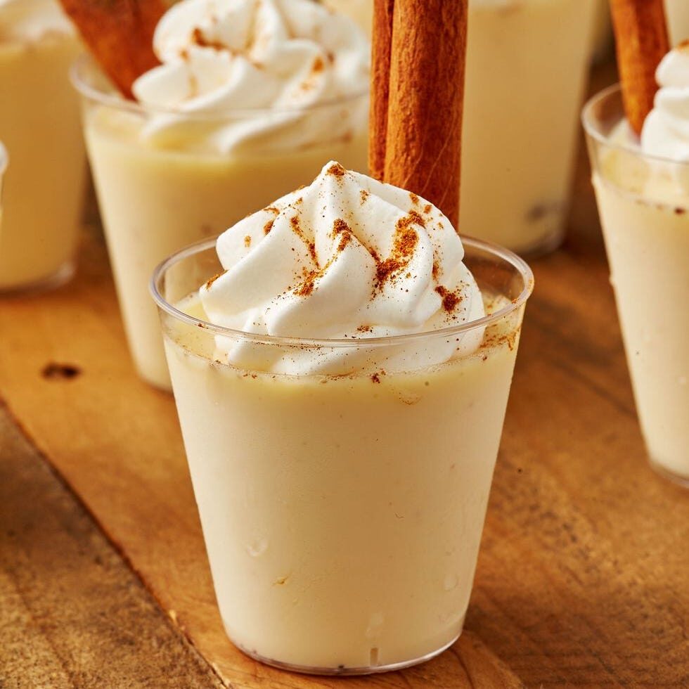 Shots Jell-O au lait de poule delish-191030-egg-nog-jello-shots-0082-portrait-pf-1666977183-4434016