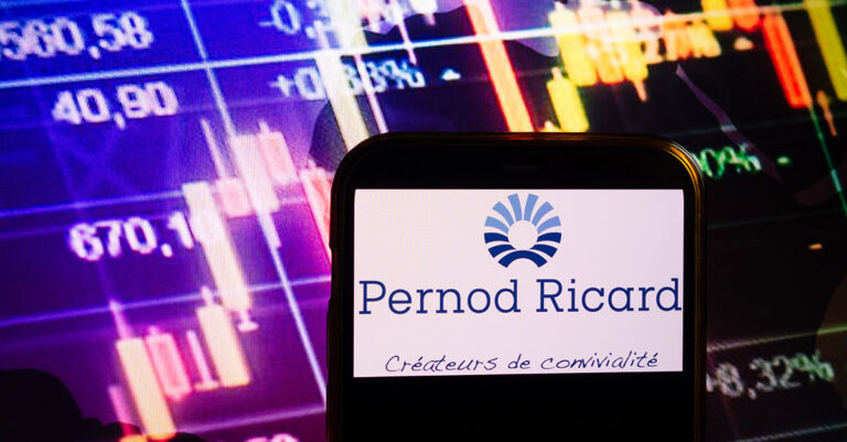 Rapports : Pernod Ricard a réalisé une acquisition et des pourparlers de fusion avec Brown Forman

