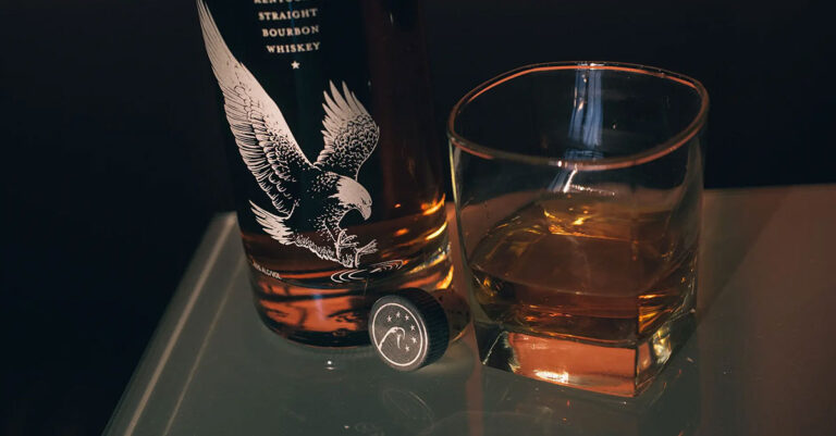 Buffalo Trace lance Eagle Rare 30, le plus ancien bourbon de la marque à ce jour

