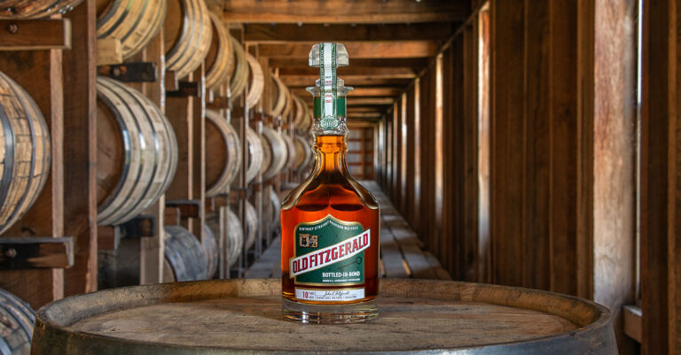 Old Fitzgerald ajoute du whisky Kentucky Straight Bourbon âgé de 10 ans à sa série de carafes embouteillées en bond

