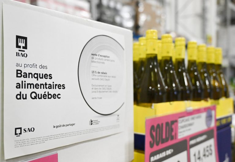 L'alcool américain pourrait revenir sur les tablettes du Québec, selon le premier ministre
