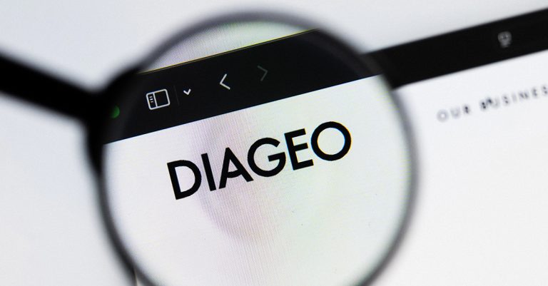 Bilan hebdomadaire de Booze News : Diageo supprime 2 000 emplois, le taux de consommation d'alcool aux États-Unis reste à un niveau record, et plus encore

