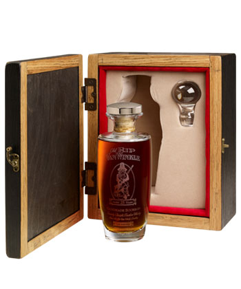 Le whisky Kentucky Straight Bourbon Old Rip Van Winkle 25 ans d'âge est l'un des bourbons les plus chers au monde.