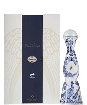 La tequila Clase Azul Master Artisans Angel Santos Limited Edition est l'une des tequilas les plus chères au monde.