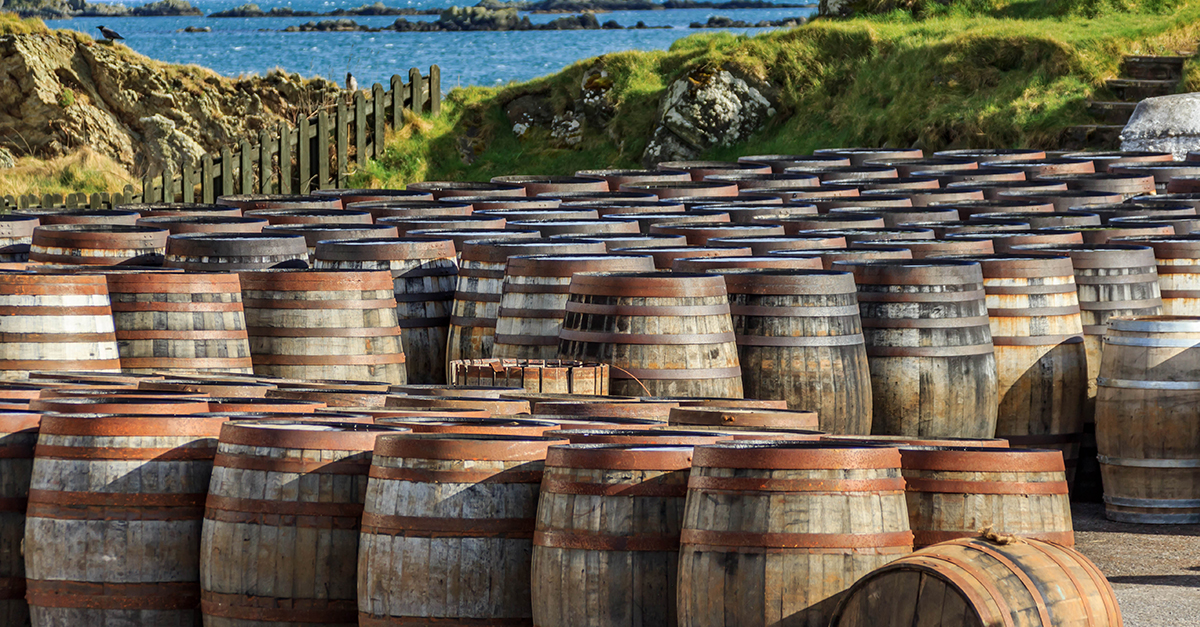 Bilan hebdomadaire de Booze News : nouvelle catégorie de single malt anglais Angers Scottish Distillers, Trump va lever les droits de douane sur le whisky irlandais, et plus encore