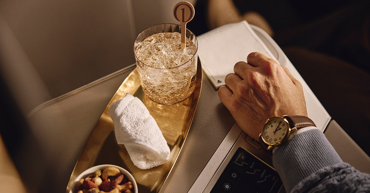 Delta One ajoute les Bourbon et Hugo Spritz de Blanton à son menu remanié